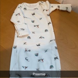 Preemie gowns